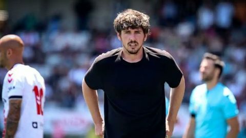 Javi Poves, durante un partido de Segunda RFEF del Moscard�.