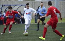 El Laxe resolvi� ante el Monte Louro en la segunda parte. 