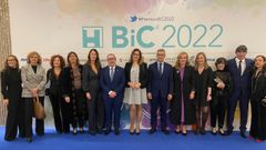 Representantes del �rea sanitaria de A Coru�a y Cee (Chuac), en la recogida de los premios BIC (Best in Class) de la edici�n del 2022.