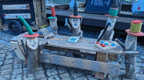 La decoracin navidea de Sobradelo se concentra en el entorno del centro social, el parque y el mirador del olivo.