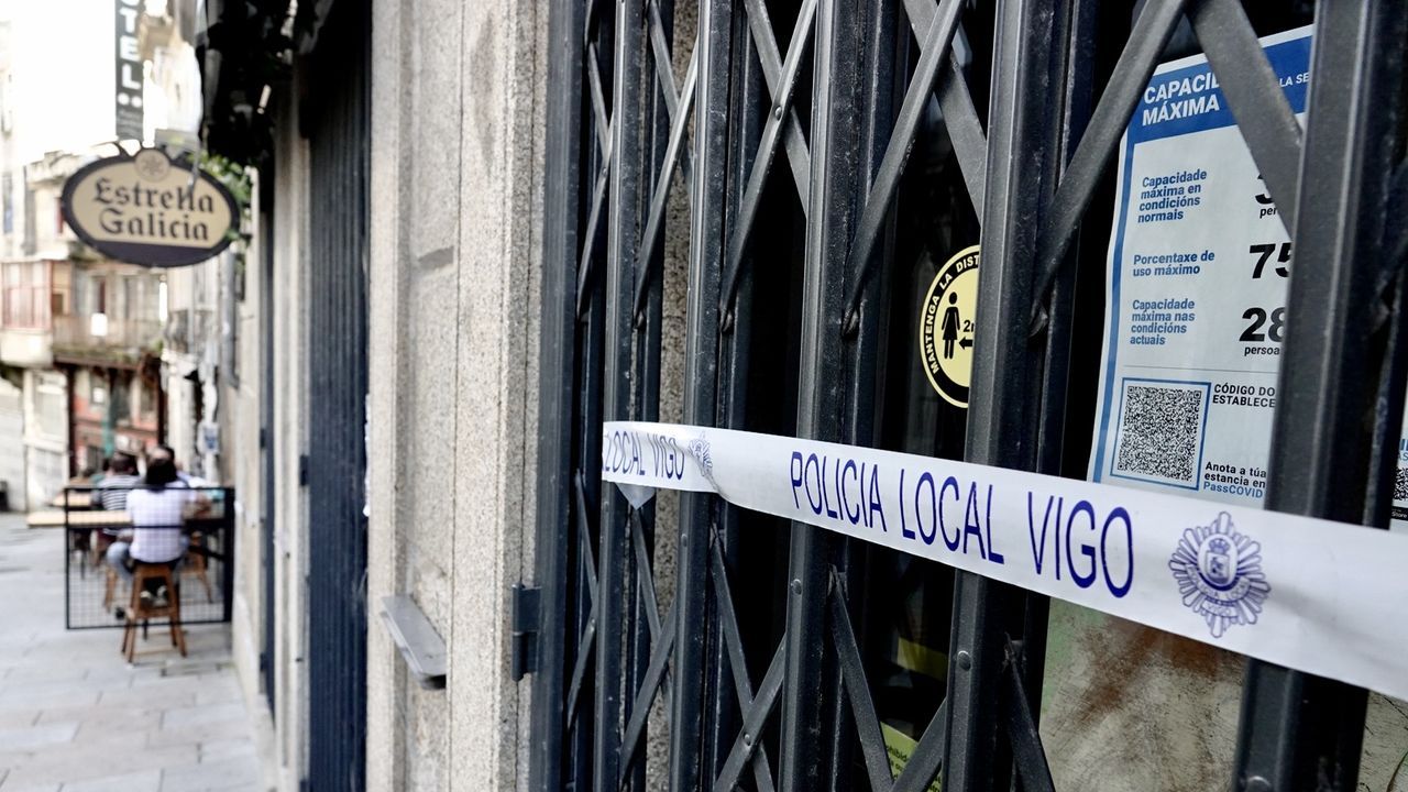 La Policía Local cierra dos bares de Vigo por incumplir el horario de covid