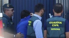 Registro de la Guardia Civil en la nave de Magrudis