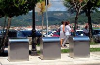 Los contenedores subterr�neos de Muros est�n sin estrenar porque, seg�n el Concello, FCC no quiere recoger la basura de estos recipientes, lo que implica que, de momento, la inversi�n est� perdida. 