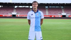 Teofilovic, con la camiseta del Compostela en San L�zaro