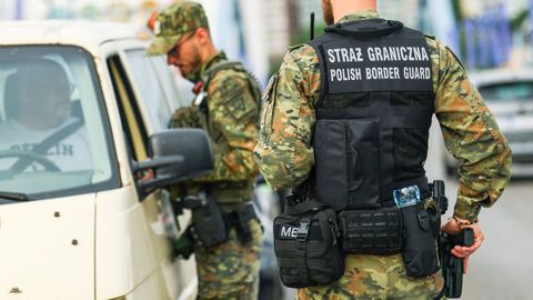 Guardias polacas controlan los accesos en la frontera con Alemania