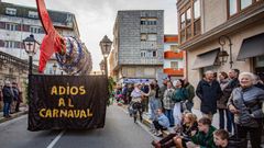 El Momo, por todo lo alto