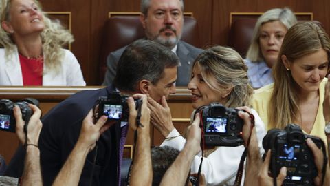Yolanda Díaz recibe el pésame de Pedro Sánchez por el fallecimiento de su padre, el histórico dirigente de Comisiones Obreras Suso Díaz