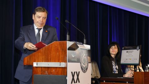 Luis Planas en el congreso Nacional de Acuicultura