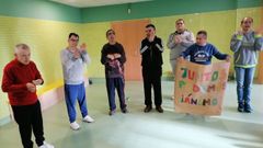 Berni, Javi, Marcos, Jorge, Nacho, Suso y Dani, internos del centro de San Pedro de Leixa de Aspanaes