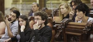 <span lang= es-es >En el pleno</span>. Los ediles de la Marea Xiao Varela, Silvia Came�n, Jos� Manuel Sande, Eugenia Vieito, Alberto Lema y Claudia Delso, con gesto pensativo en la sesi�n del pasado s�bado, en la que el gobierno no logr� aprobar ninguno de los tres puntos del orden del d�a. 