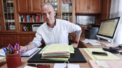 Torrijos, cordob�s de nacimiento y lucense de sangre, lleva ejerciendo m�s de 20 a�os.