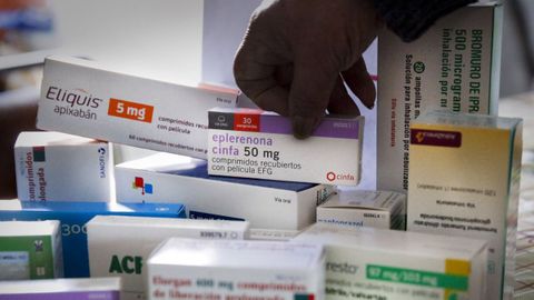 Medicamentos en una farmacia