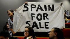 Protestas durante una conferencia del ministro en Londres