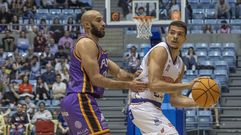 El ex del Obra, Phil Scrubb, 17 puntos, 13 asistencias y 31 de valoraci�n.