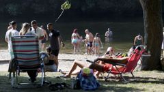 Playa fluvial de Tapia, en Ames.