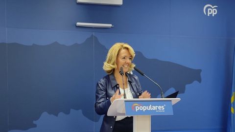 La presidenta del PP de Asturias, Teresa Mallada, durante la rueda de prensa que convoc� este jueves despu�s de que la direcci�n nacional del partido le haya comunicado que no ser� la candidata en las auton�micas del pr�ximo mes de mayo