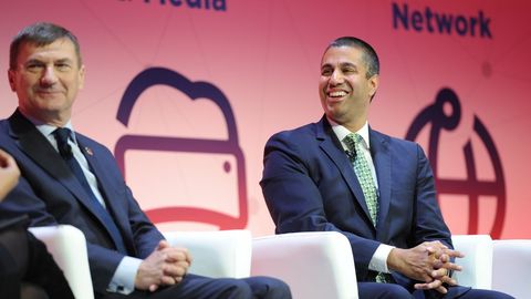 Aljit Pai, a la derecha, y Andrus Ansip