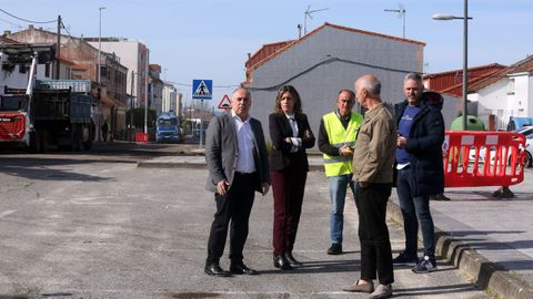 Cargos da Deputación e o Concello visitaron onte as obras