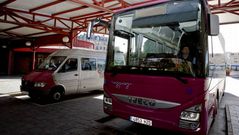 Autocares en la estaci�n de Carballo.