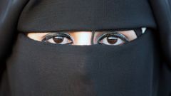 Imagen de archivo de una mujer que lleva un niqab. 