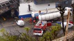 Trasvase de amon�aco en la factoria de Fandicosta