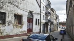 La nave okupada en Sar est&aacute; en la calle Garc&iacute;a Blanco, frente al colegio La Inmaculada.
