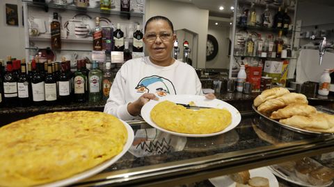 Rosalinda Garc�a se lanza a emprender por primera vez en su vida con 59 a�os. 