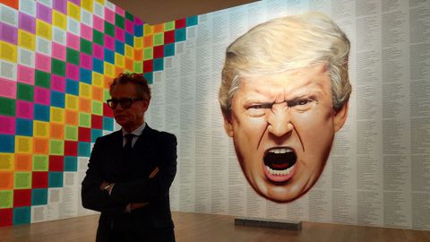 El trabajo de Jenny Holzer est� marcado por�su implicaci�n pol�tica.