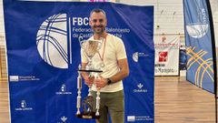 El exjugador del Breogn y el Obradoiro Alberto Ruiz de Galarreta se proclam campen de la Primera Divisin de Castilla-La Mancha con el Socullamos en el 2023-24.