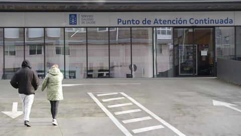 Entrada del PAC de Lugo en el centro situado en el CIS de A Residencia.