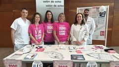 Mesa informativa que se habilit� el pasado viernes en el hospital Arquitecto Marcide por el D�a Mundial sin Tabaco.