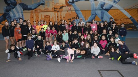 Ni�os de los grupos de iniciaci�n al atletismo del CD La Pur�sima