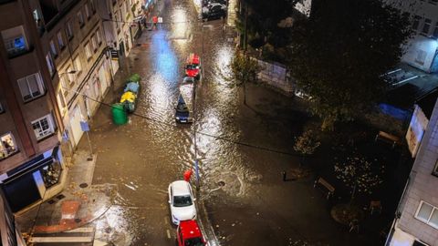Imagen de archivo, cedida por un vecino, de uno de los episodios de inundaciones en Padre Fernando olmedo