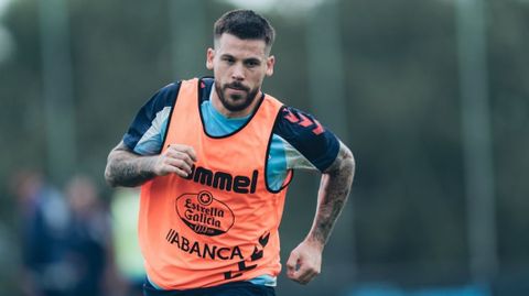 Carles P�rez, en un entrenamiento con el Celta esta pretemporada.