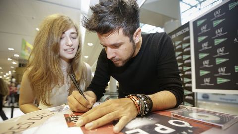 Pablo Lpez firmando discos en El Corte Ingls el ao pasado 