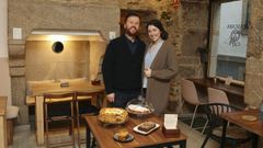 Andrew y Judit abrieron en la r�a da Troia un rinc�n acogedor donde empezar el d�a con un caf� de especialidad y un dulce casero, disfrutar de un buen brunch o tomar un plato caliente elaborado y servido con el mismo cari�o. La pareja destaca lo bien recibidos que fueron por los vecinos y est� gratamente sorprendida por el car�cter gallego.