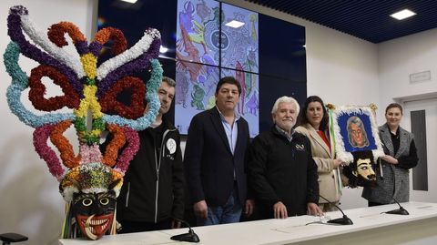 Jorge Domnguez, Andrs Montesinos, Rosendo Fernndez, Melisa Maca y Emma Gonzlez presentaron el cartel de ViboMask,