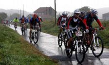 El viento dificult� el desarrollo de la marcha, pero los ciclistas la afrontaron muy bien.