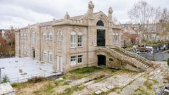 Aspecto que presentaba la Plaza de Abastos este mi�rcoles, a�n vallada y sin obras en su entorno.