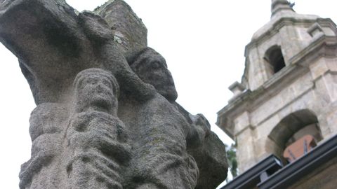 Cruceiro medieval de Neda, unha peza de excpcional valor que ben merecer�a un estudo en profundidade, desde a perspectiva do noso tempo, da s�a orixe e da s�a historia.