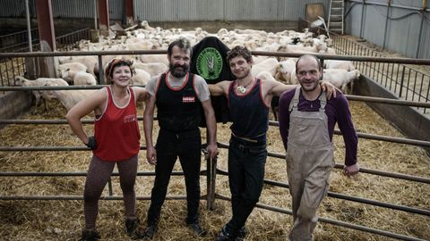 Una de las cuadrillas que este ao se han tenido que quedar en Galicia