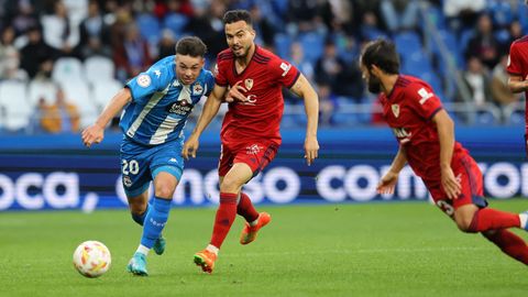 Max Svensson, durante el partido entre el Deportivo y el Linares