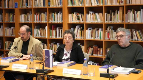 Henrique Monteagudo, Rosario &Aacute;lvarez e Rafael Loureiro, na presentaci&oacute;n dos traballos de frei Mart&iacute;n Sarmiento