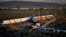 En los vagones del Iryo se encontraron 44 fallecidos (en este convoy viajaban 147 pasajeros), mientras que en los del AVE hubo 24 v�ctimas mortales (en este convoy viajaban 397 pasajeros). Varias partes del tren quedaron destrozadas tras salir despedidas por una ladera. 