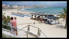 Un chiringuito de playa en la playa de Levante, en Cabo de Palos