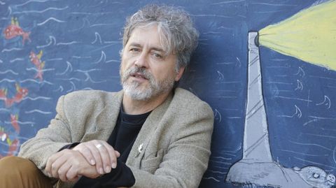 Manuel Rivas publica no selo Apiario �O que fica f�ra�. 