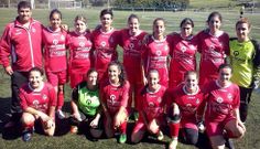 <span lang= es-es >Uni�n</span>. El conjunto rianxeiro pone en marcha esta temporada un equipo femenino. Entrenado por Mart�n Luaces, est� integrado por las siguientes jugadoras: Viv�, Carla, Yaiza Coira, Marcu�o, Charo, Amanda, Jenny, Olalla, Sara, Clara, Varela, Laura, Roc�o, Sara Mart�nez, Luc�a, Eva, Estrela y Teresa. 