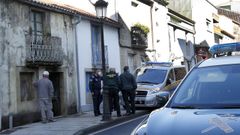 Efectivos de la Guardia Civil y de la Polic�a Local de Rianxo se desplazaron hasta el inmueble