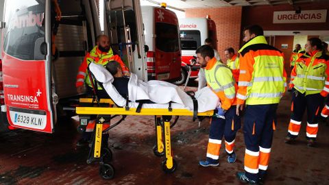Traslado de un enfermo del hospital de Arriondas