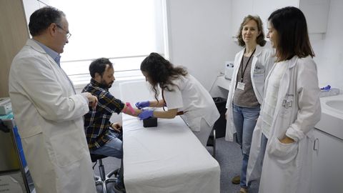 Toma de muestras para el estudio «Mimic», en el Chuac.